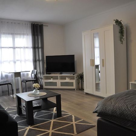 Deluxe Apartment 2 - Ruhe Oase - 1Zkb Balkon - Parkplatz Бад-Наухайм Экстерьер фото