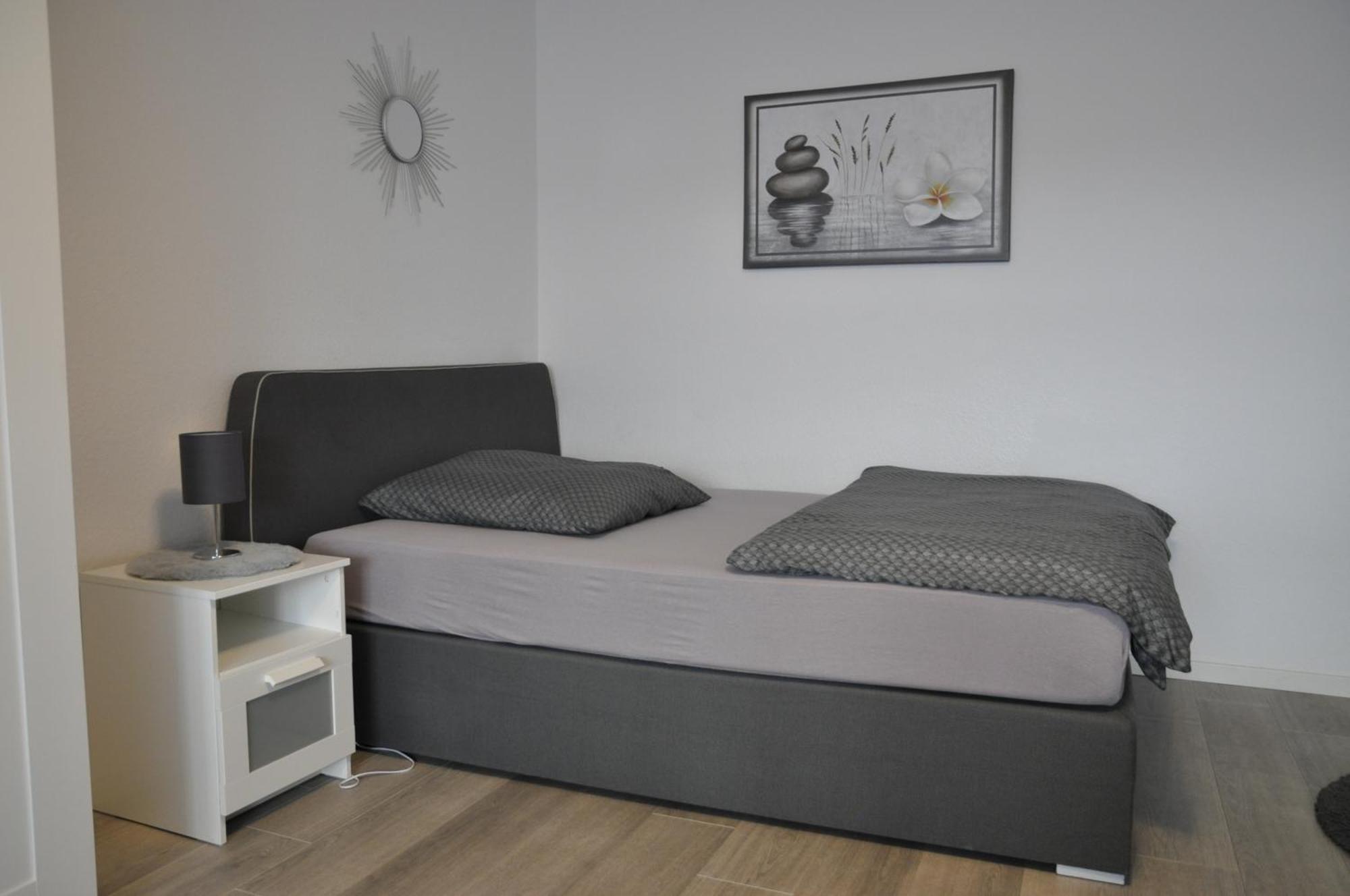 Deluxe Apartment 2 - Ruhe Oase - 1Zkb Balkon - Parkplatz Бад-Наухайм Экстерьер фото